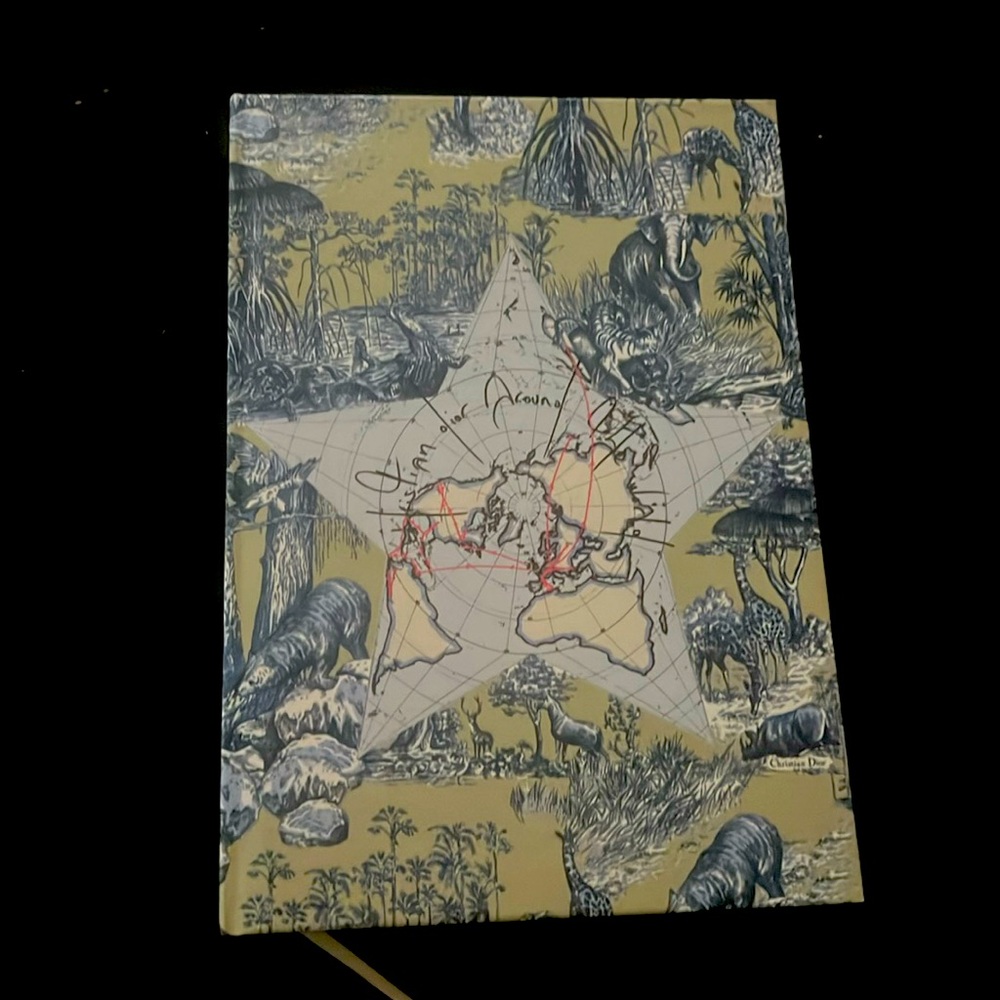 DIOR Notebook